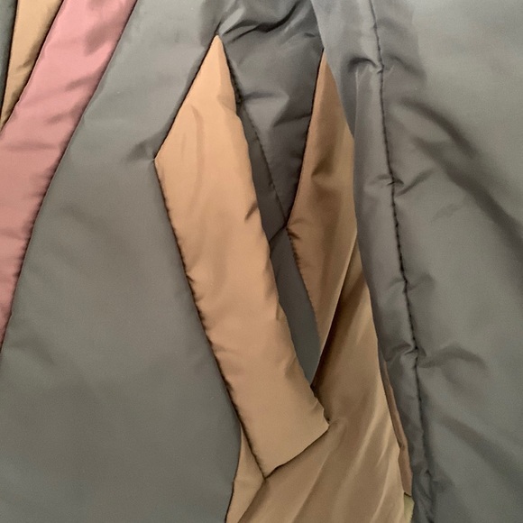 BCBG MaxAzria Runway Coat - Picture 4 of 13